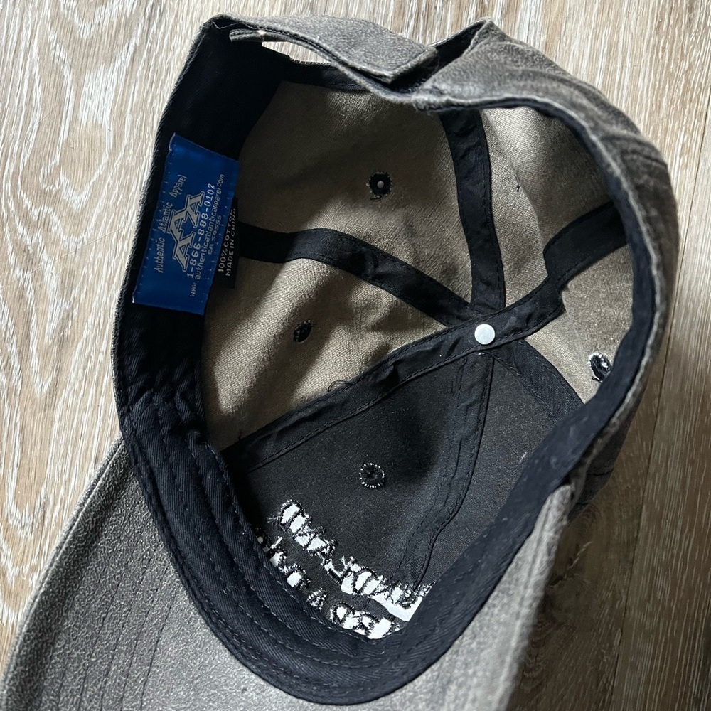 baseball cap - Picture 3 of 3
